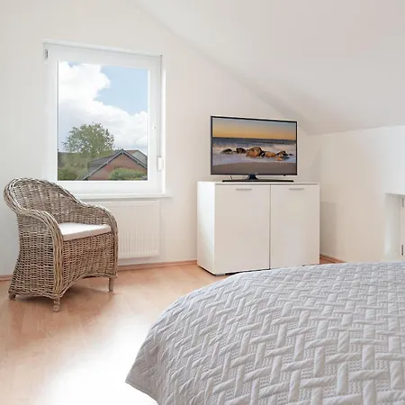Holiday home Traumdomizil Lenste