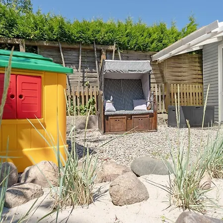 Traumdomizil Holiday home Lenste